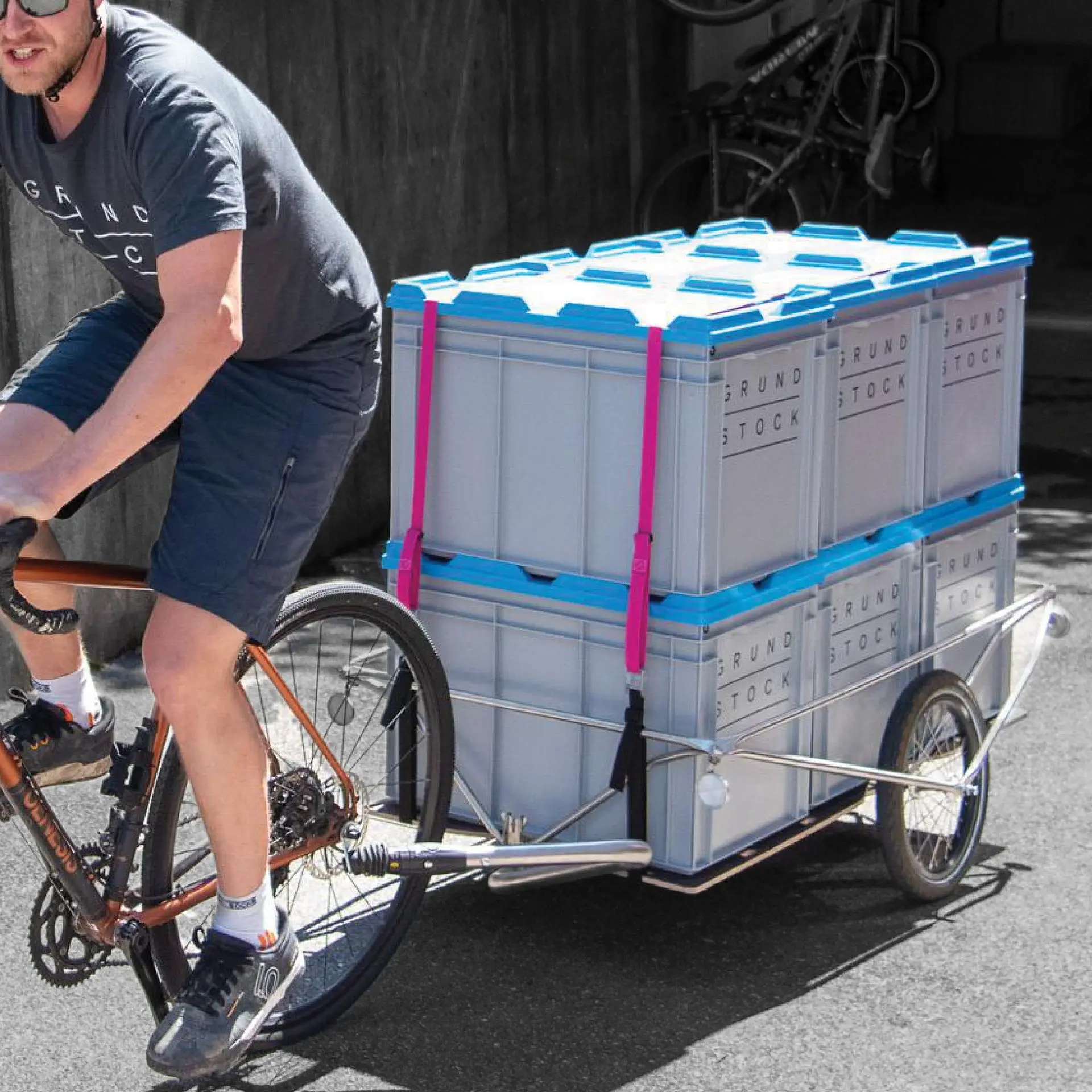 polyroly Transportanhaenger Copyright Grundstock